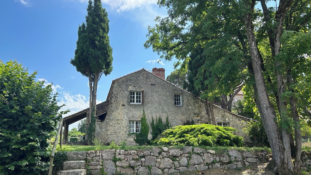 Photo of Outdoor in Clermont-Dessous