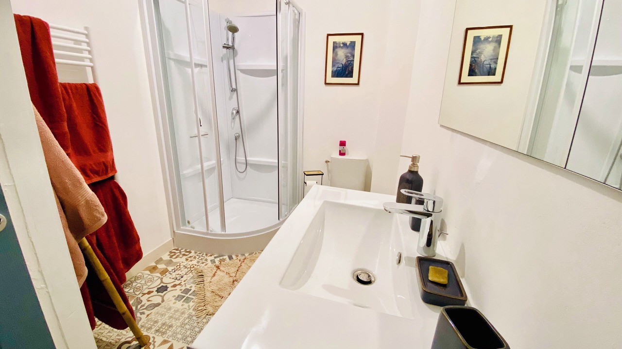 Photo of Bathroom in Alloue