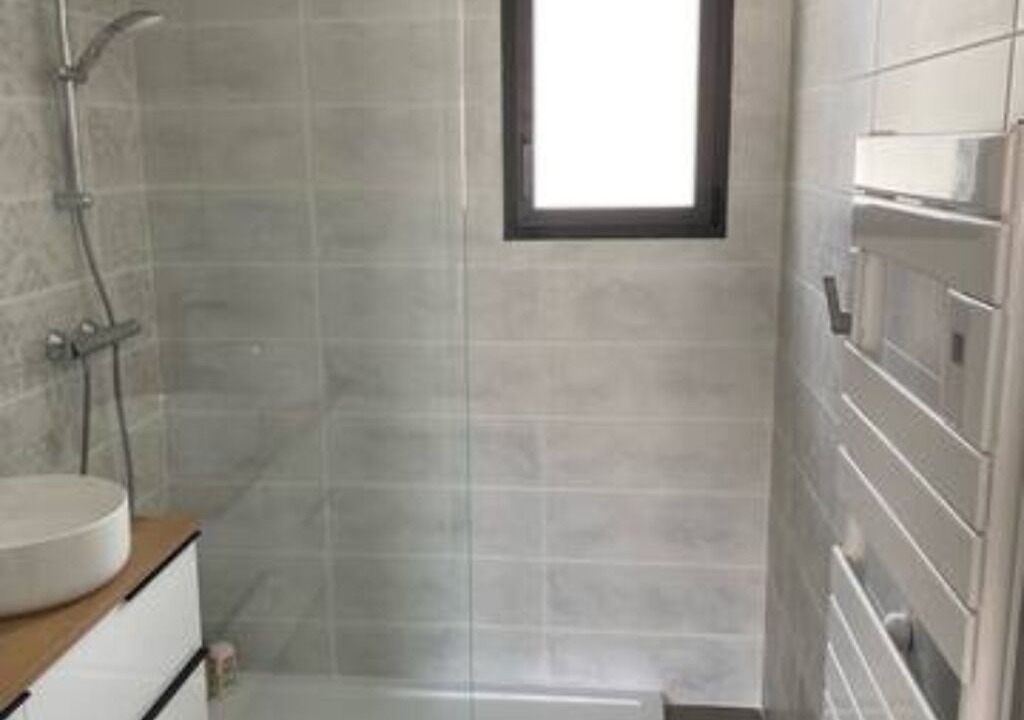 Photo of Bathroom in Vaux-sur-Mer