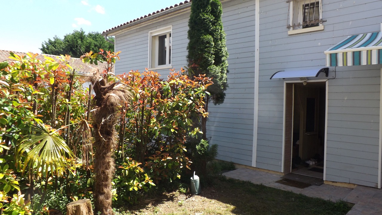 Photo of Outdoor in Saint-Andre-de-Cubzac