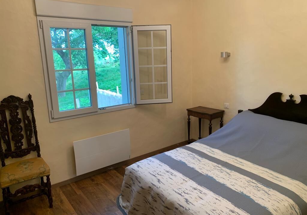 Photo of Bedroom in Sare