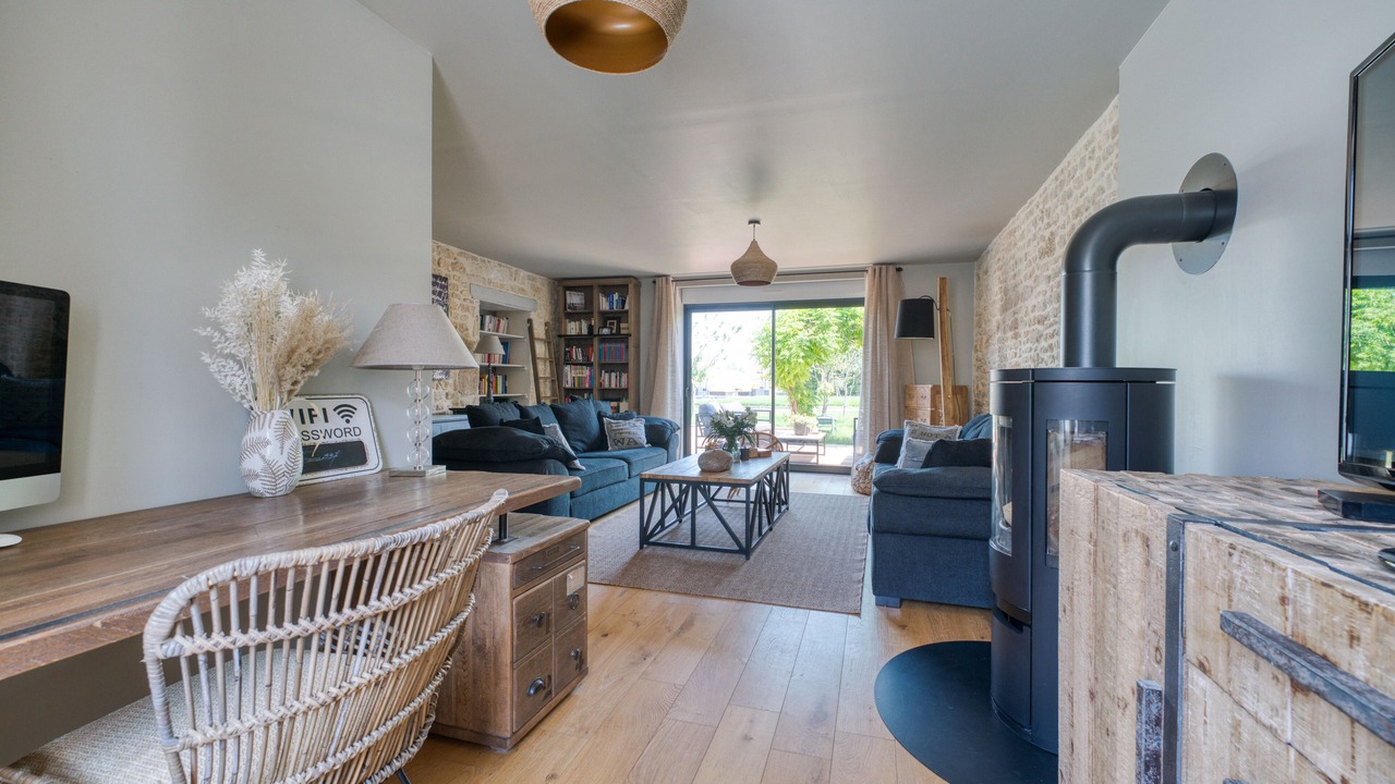 Photo of Livingroom in Thaire