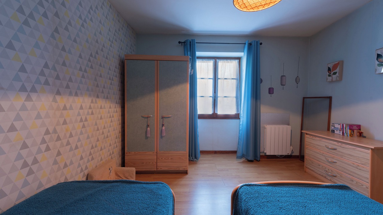 Photo of Bedroom in Escot