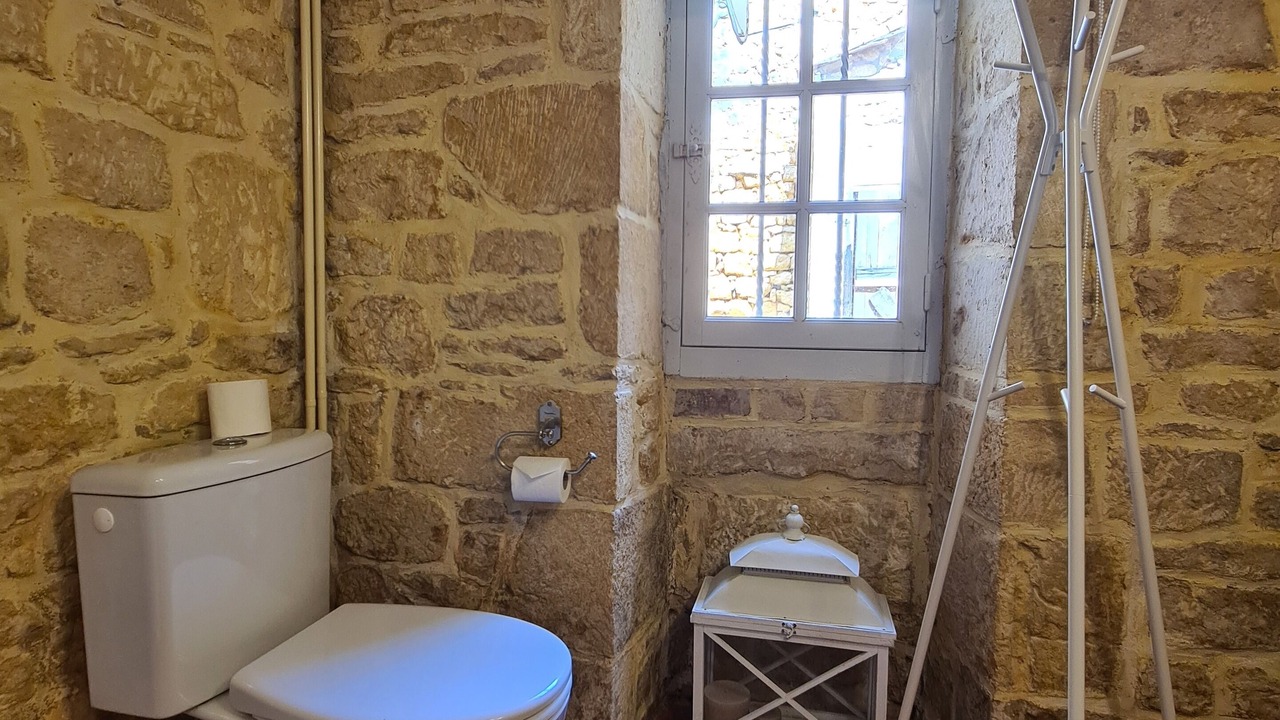 Photo of Bathroom in Domme