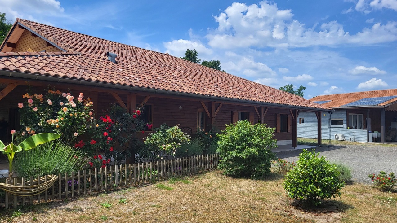 Photo of Outdoor in Escource