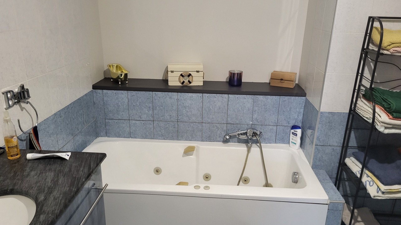 Photo of Bathroom in Escource