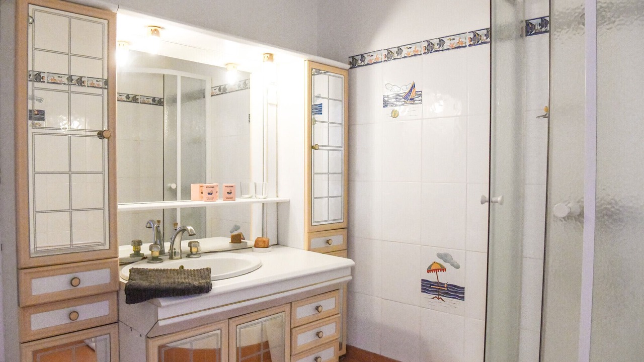 Photo of Bathroom in Endoume