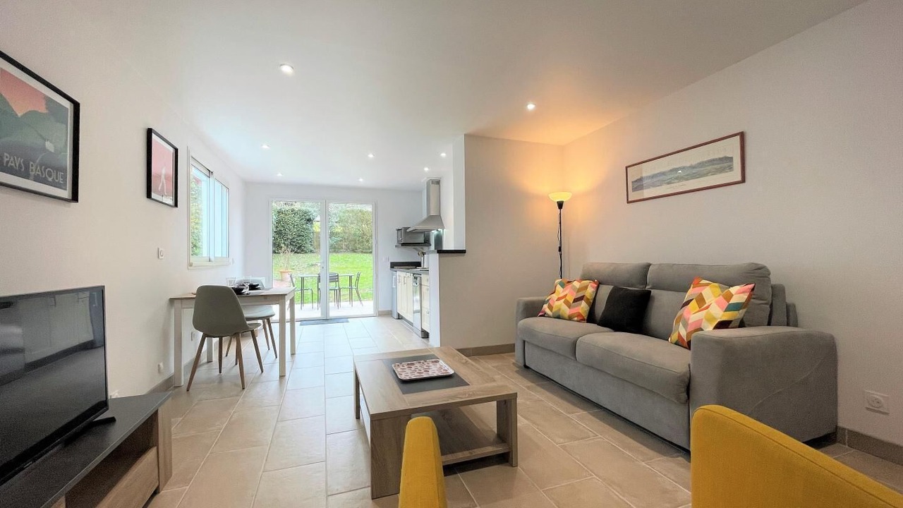 Photo of Livingroom in Ainhoa