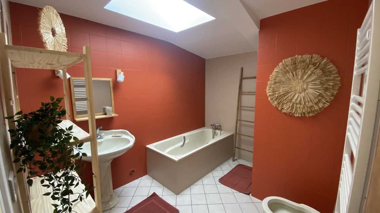 Photo of Bathroom in Gardegan-et-Tourtirac