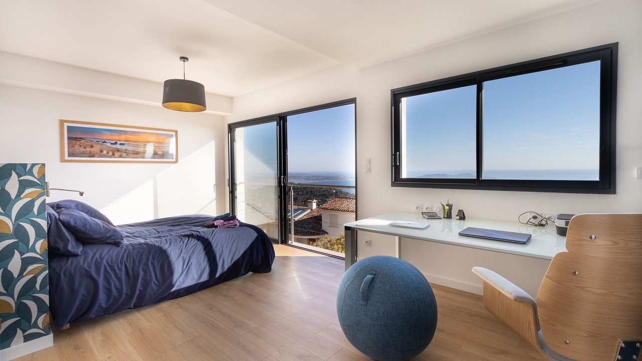 Photo of Bedroom in Carqueiranne