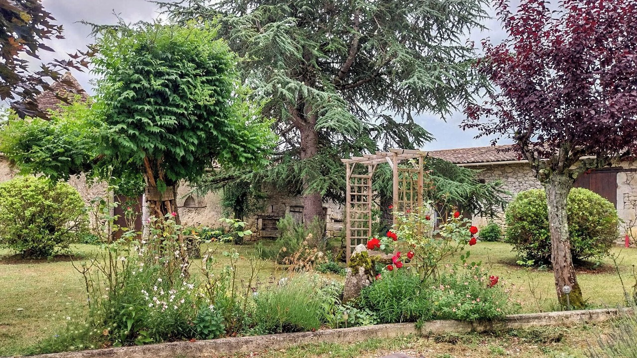 Photo of Outdoor in Blasimon