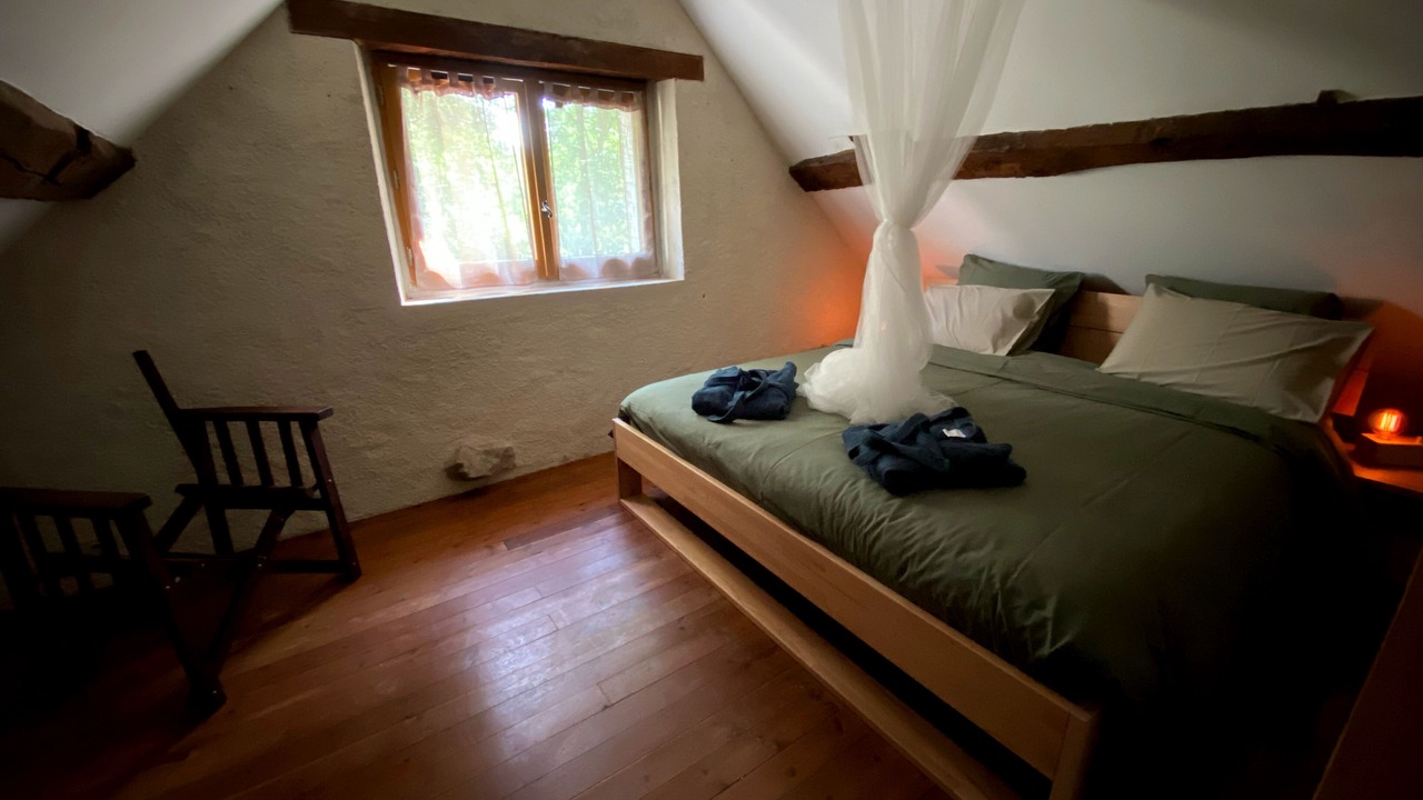 Photo of Bedroom in Brigueil-le-Chantre
