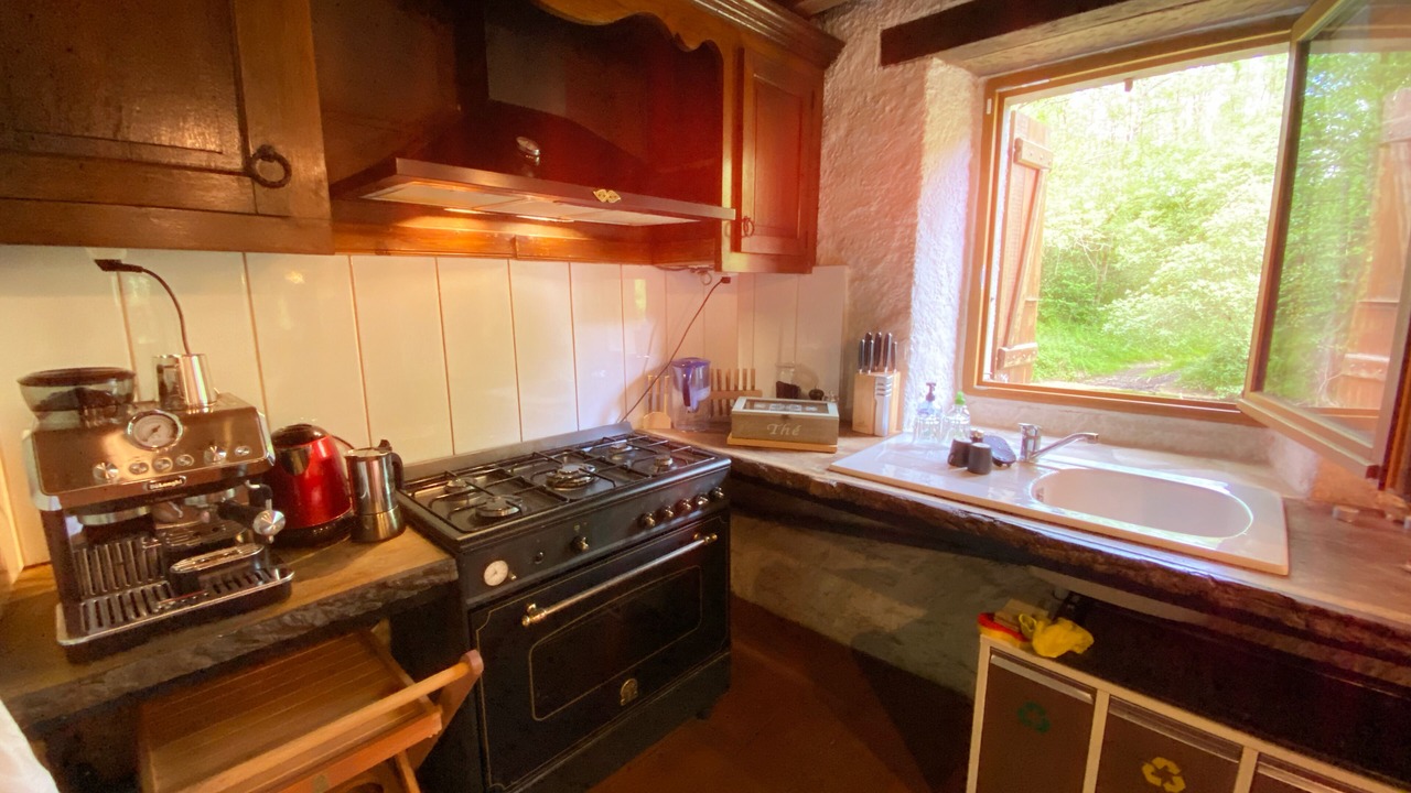 Photo of Kitchen in Brigueil-le-Chantre