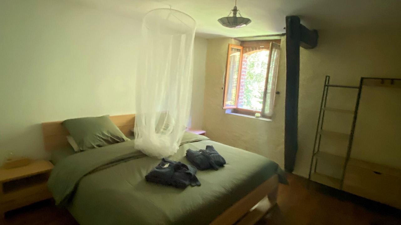Photo of Bedroom in Brigueil-le-Chantre