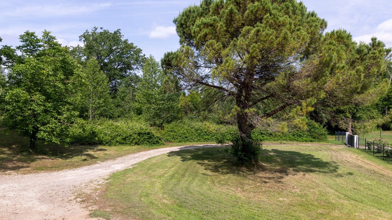 Photo of Outdoor in Sainte-Livrade-sur-Lot