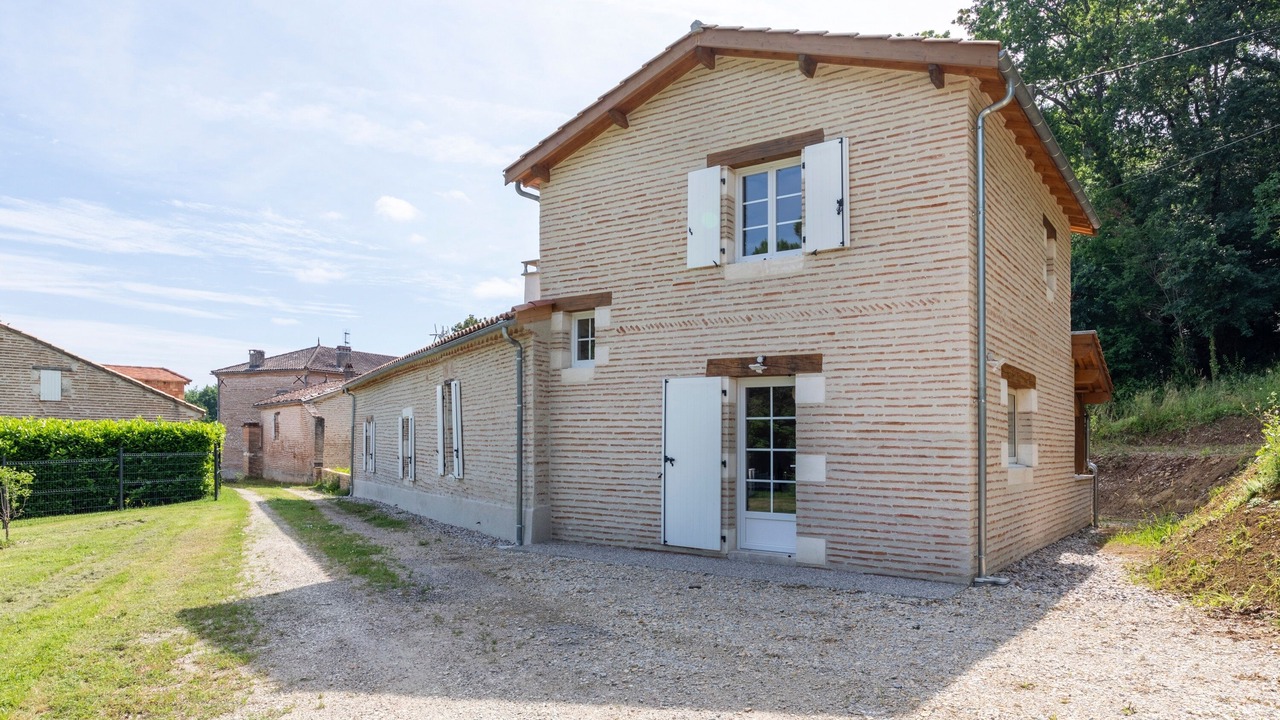 Photo of Outdoor in Sainte-Livrade-sur-Lot