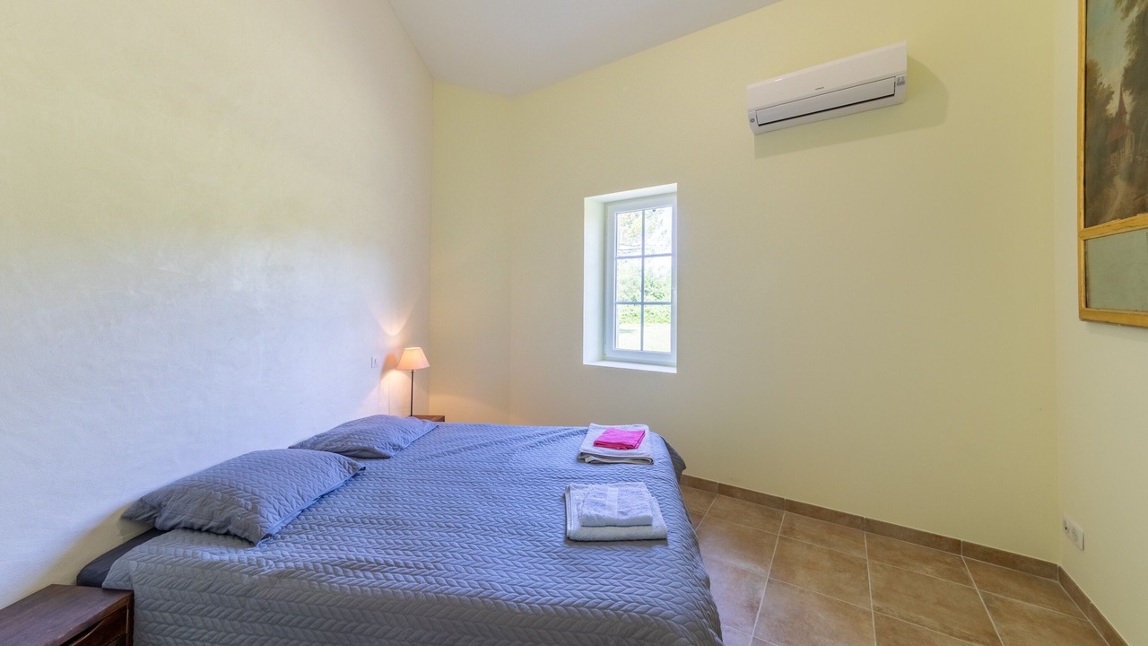 Photo of Bedroom in Sainte-Livrade-sur-Lot
