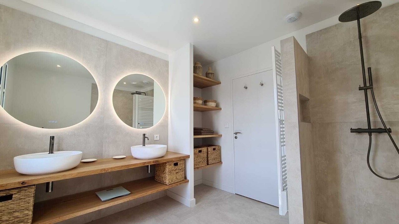 Photo of Bathroom in La Flotte