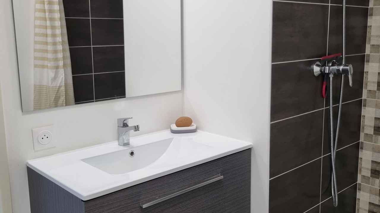 Photo of Bathroom in Briscous