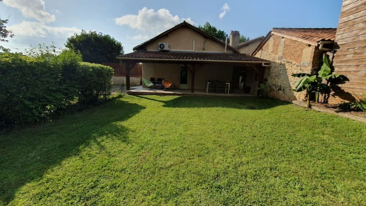 Photo of Outdoor in Creyssensac-et-Pissot