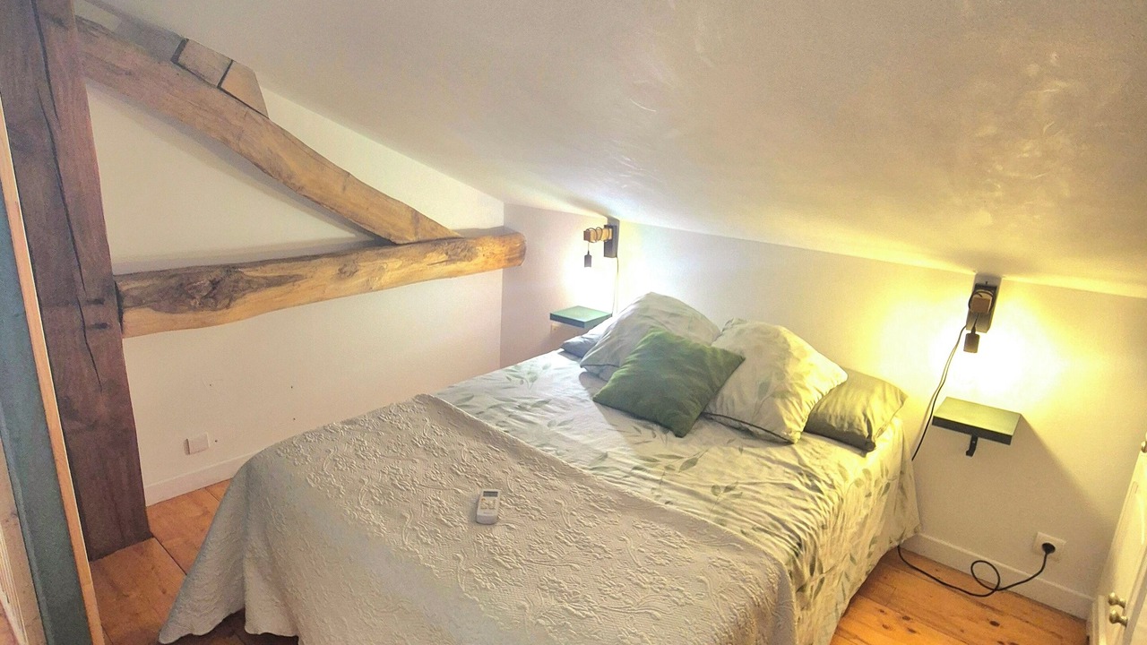 Photo of Bedroom in Creyssensac-et-Pissot