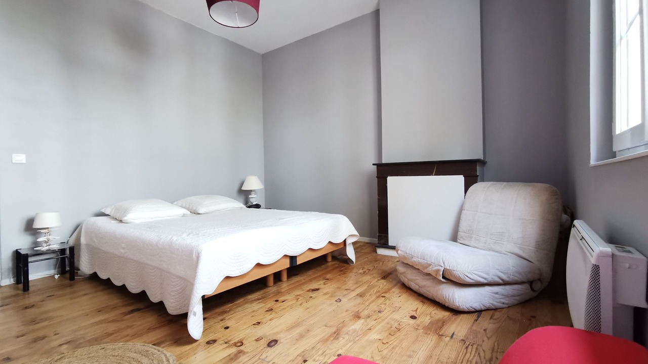 Photo of Bedroom in Lormont