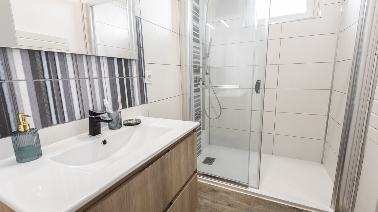 Photo of Bathroom in Le Pian-sur-Garonne