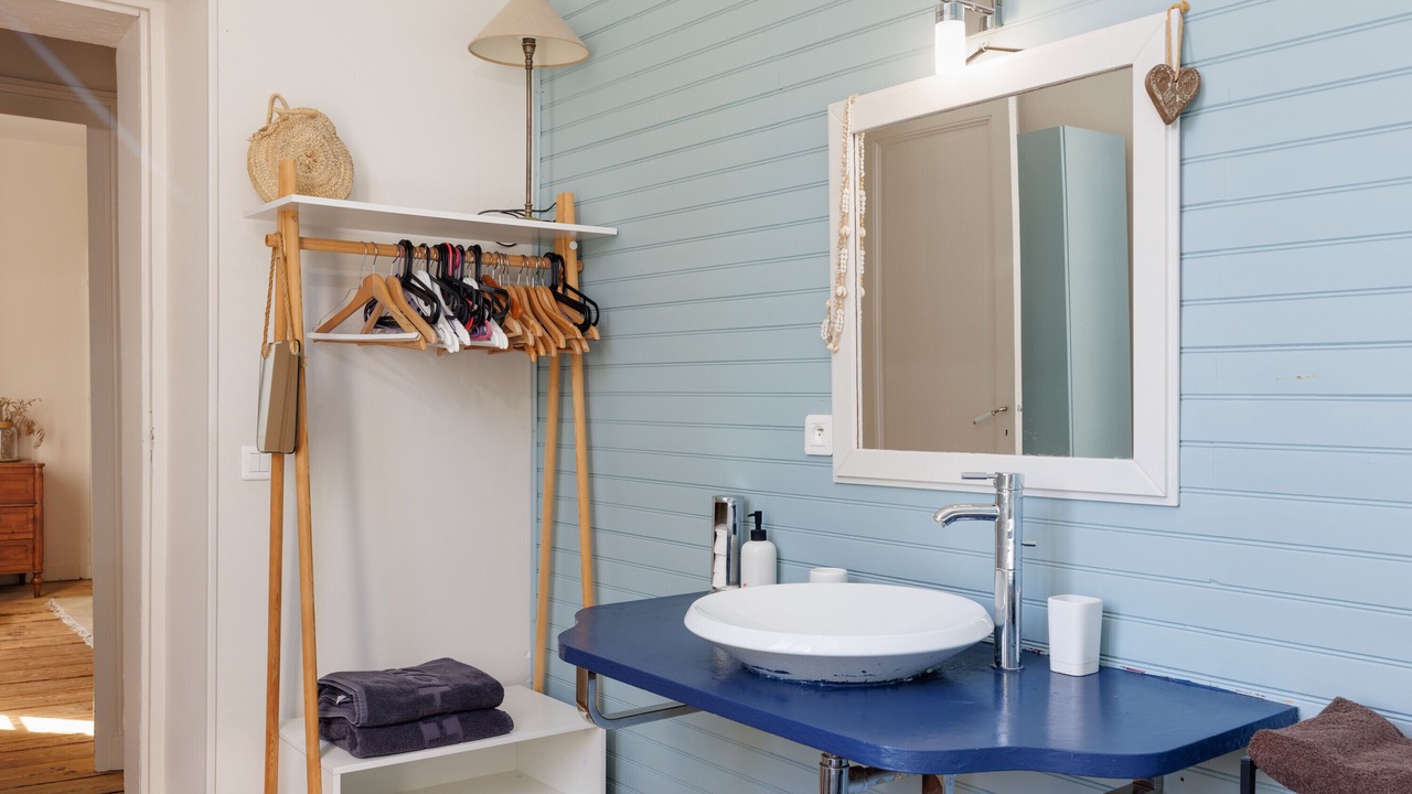 Photo of Bathroom in Carignan-de-Bordeaux