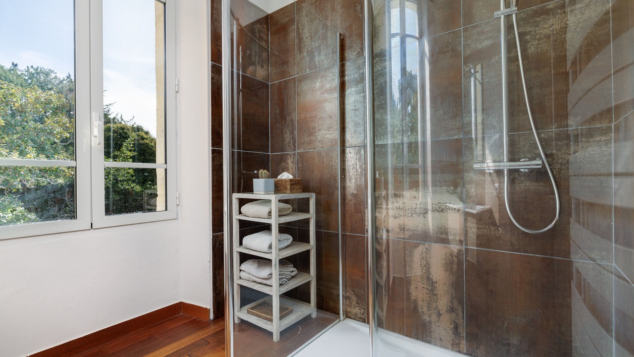 Photo of Bathroom in Carignan-de-Bordeaux