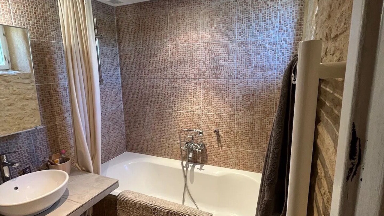 Photo of Bathroom in Badefols-sur-Dordogne
