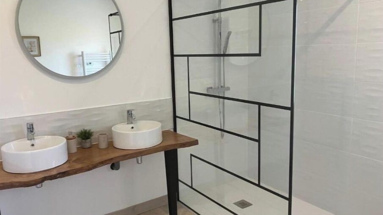 Photo of Bathroom in Saint-Sulpice-de-Cognac