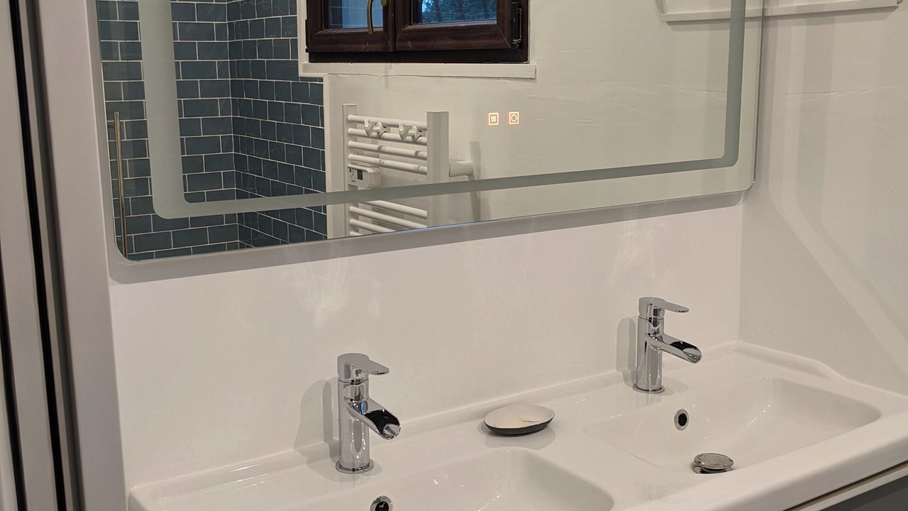 Photo of Bathroom in Saint-Aubin-de-Medoc