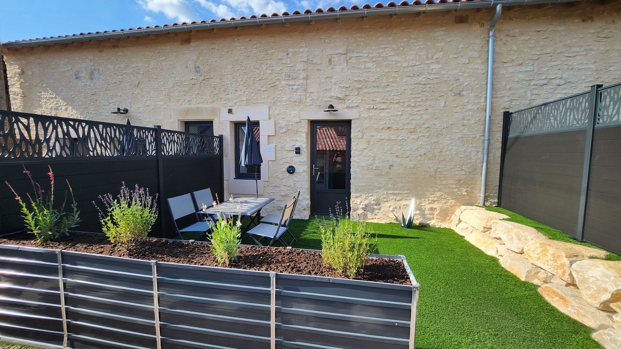 Photo of Outdoor in Savigne
