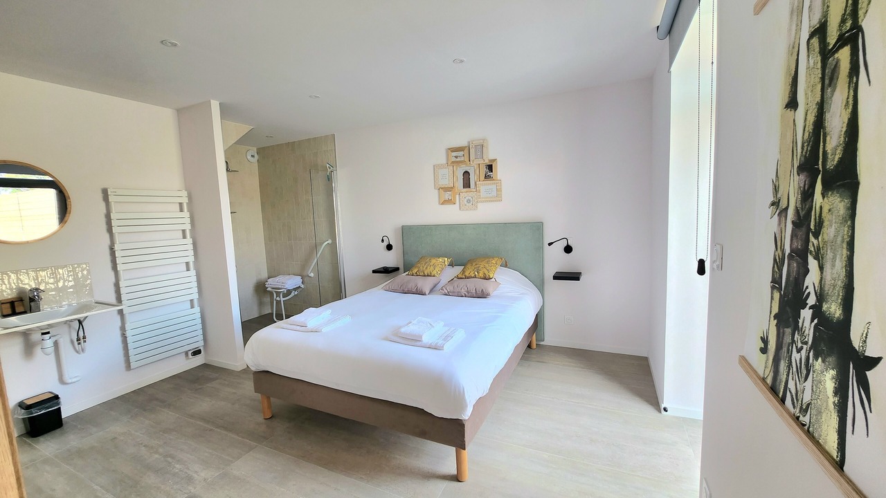 Photo of Bedroom in Savigne
