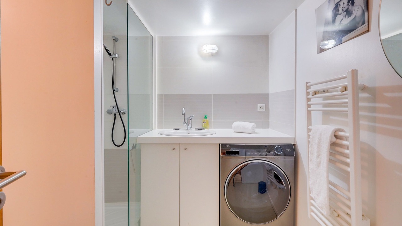 Photo of Bathroom in Hotel de Ville - Quinconces