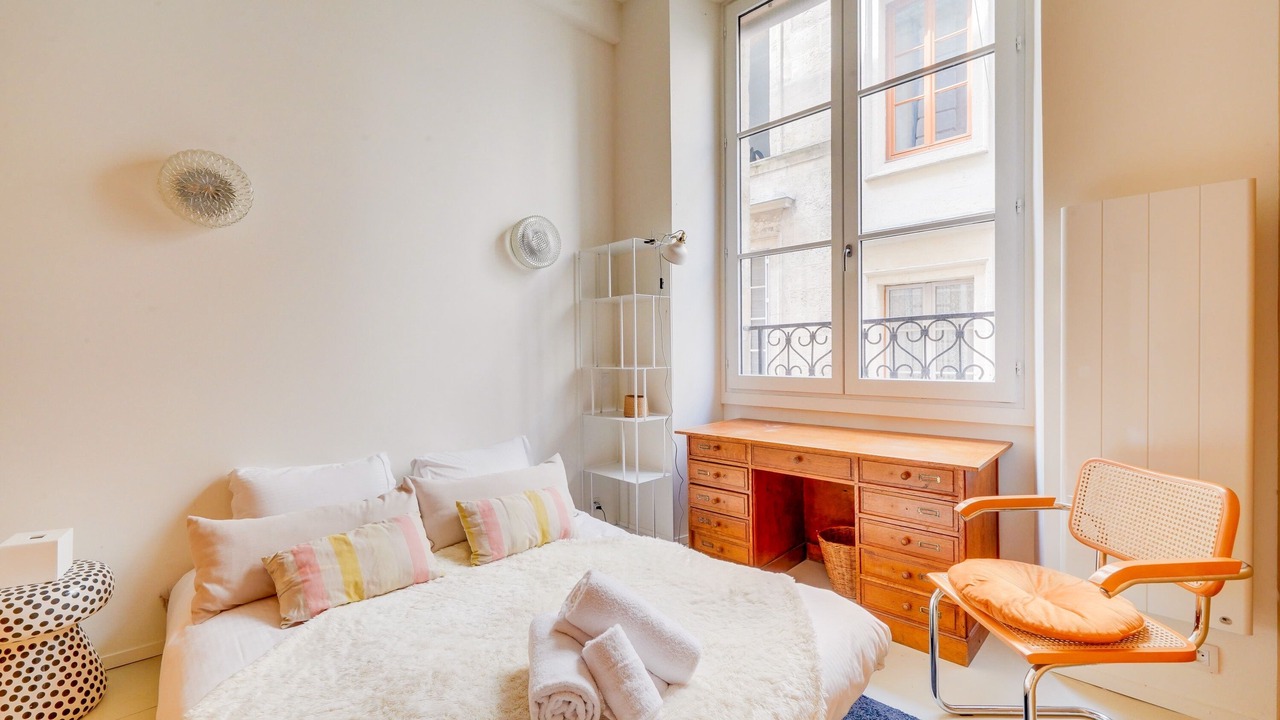 Photo of Bedroom in Hotel de Ville - Quinconces