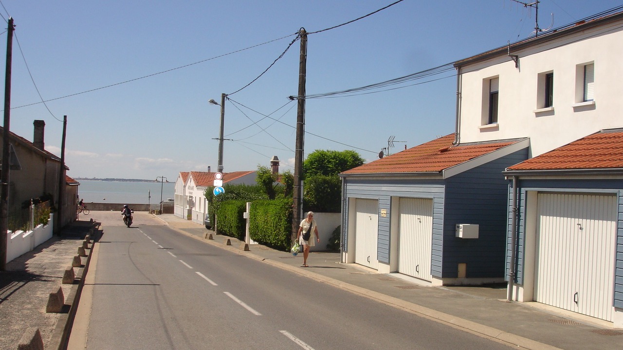 Photo of Others in Yves