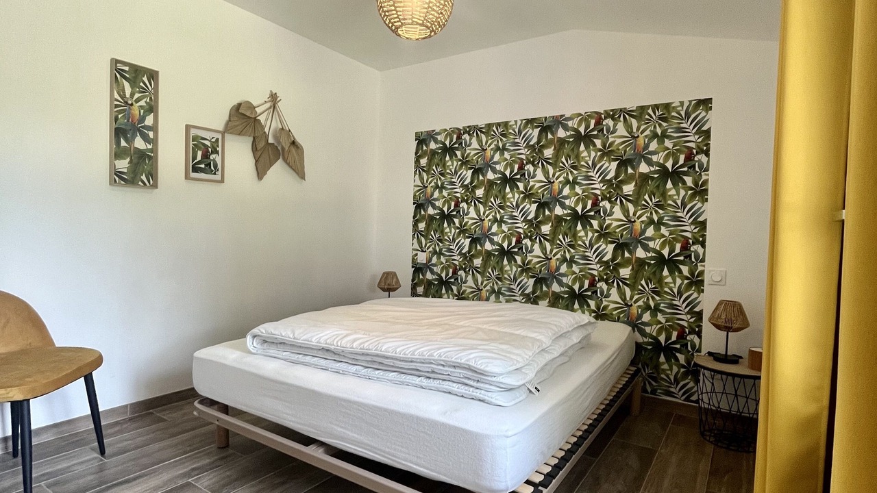 Photo of Bedroom in Boyardville