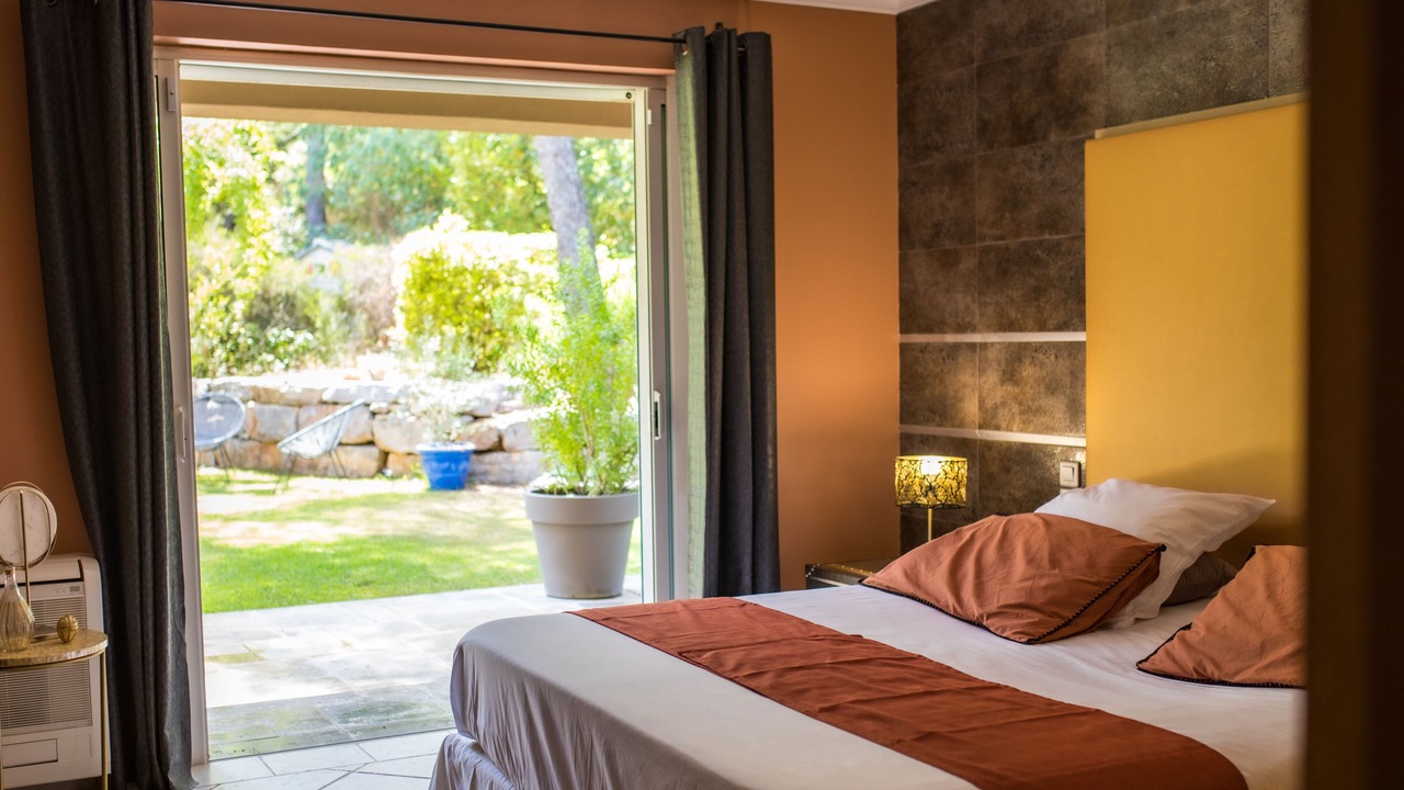 Photo of Bedroom in La Crau