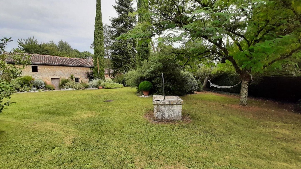 Photo of Outdoor in Bunzac
