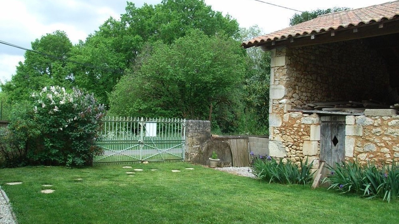 Photo of Outdoor in Bunzac