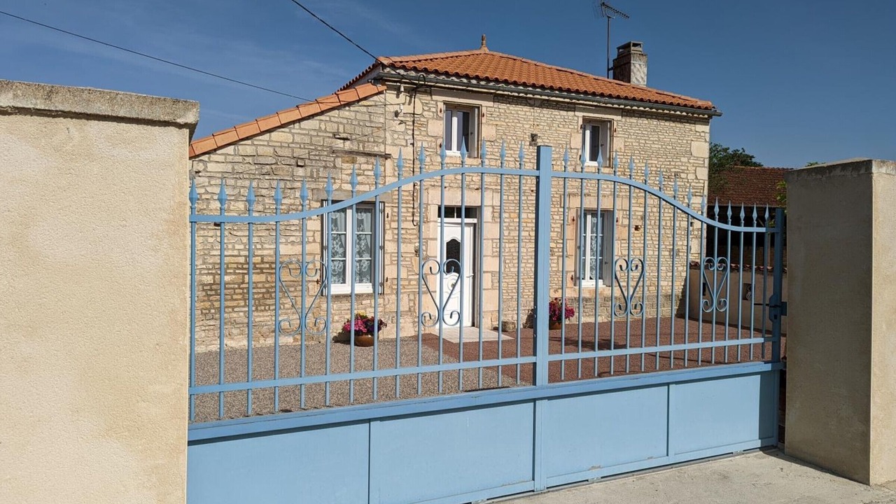 Photo of Outdoor in Puyreaux