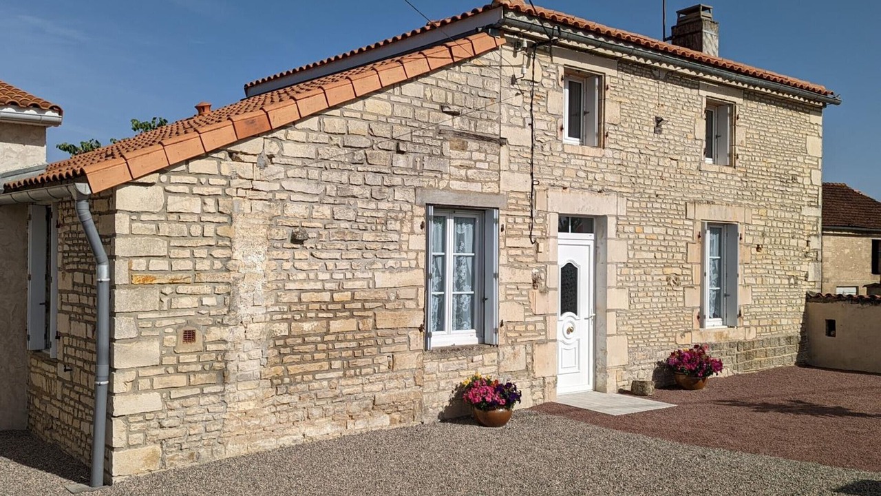 Photo of Outdoor in Puyreaux