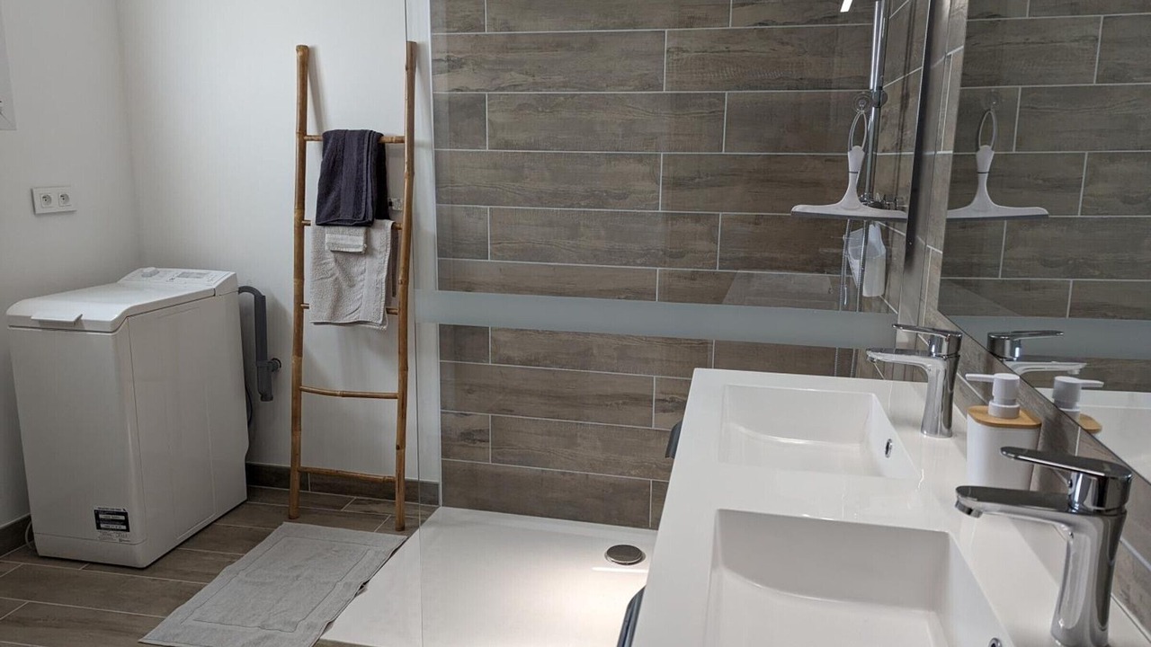 Photo of Bathroom in Puyreaux