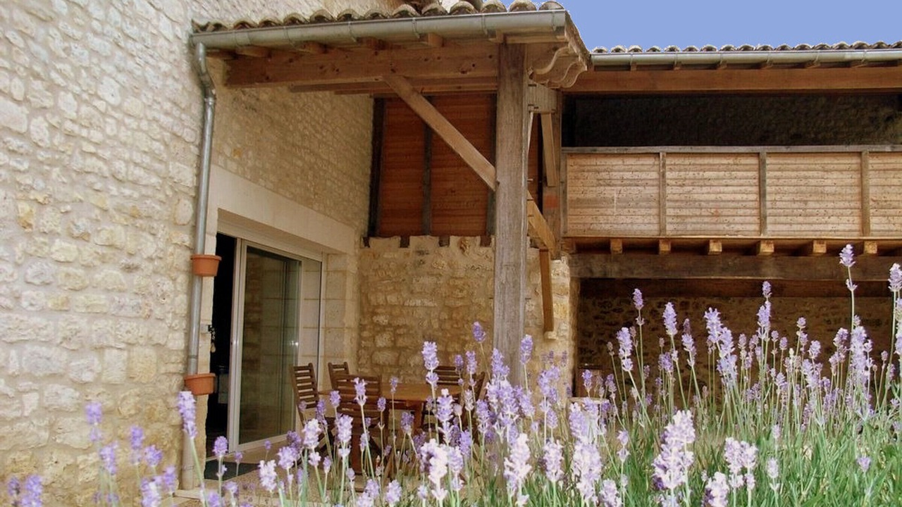 Photo of Outdoor in Charras