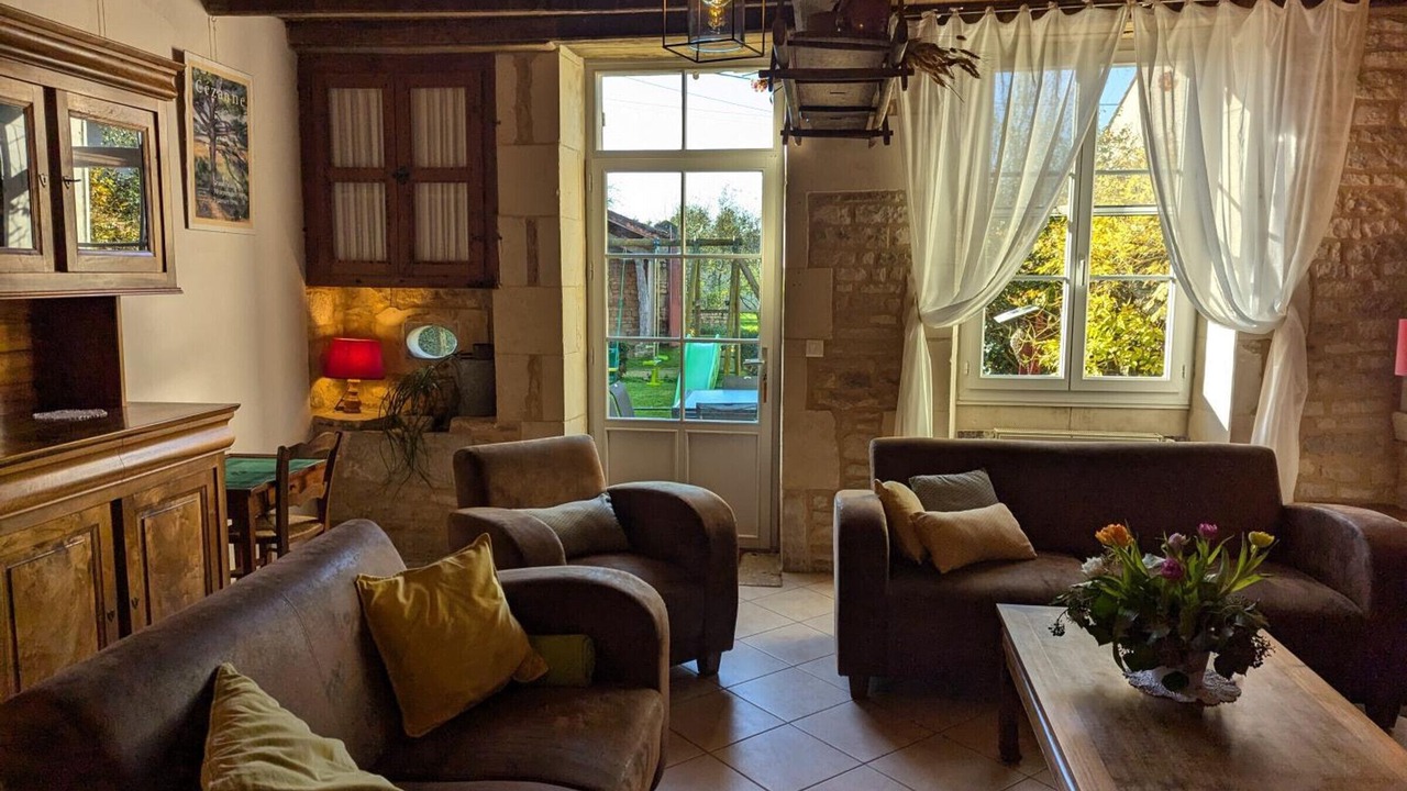Photo of Livingroom in Villefagnan