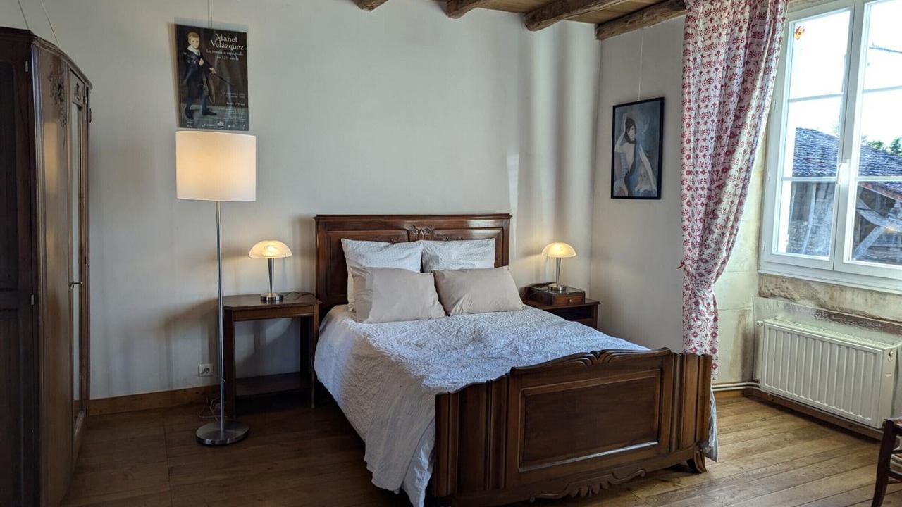 Photo of Bedroom in Villefagnan