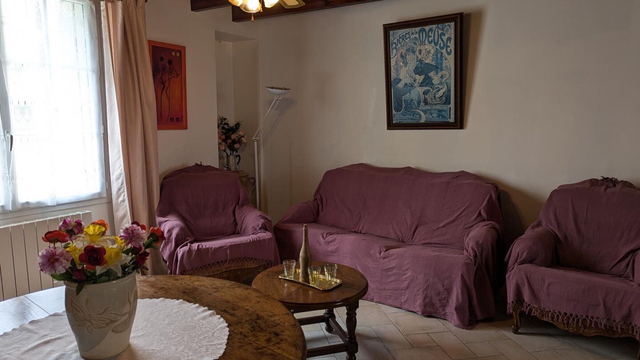 Photo of Livingroom in Saint-Angeau