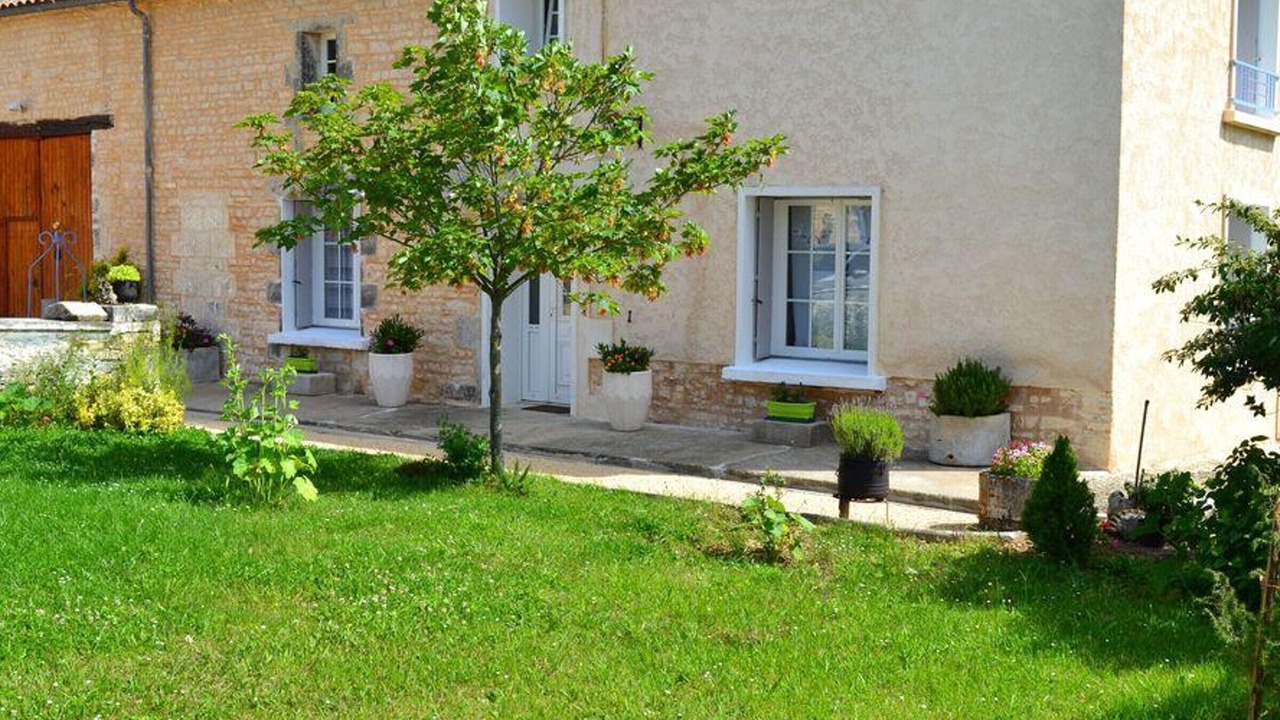 Photo of Outdoor in Saint-Angeau