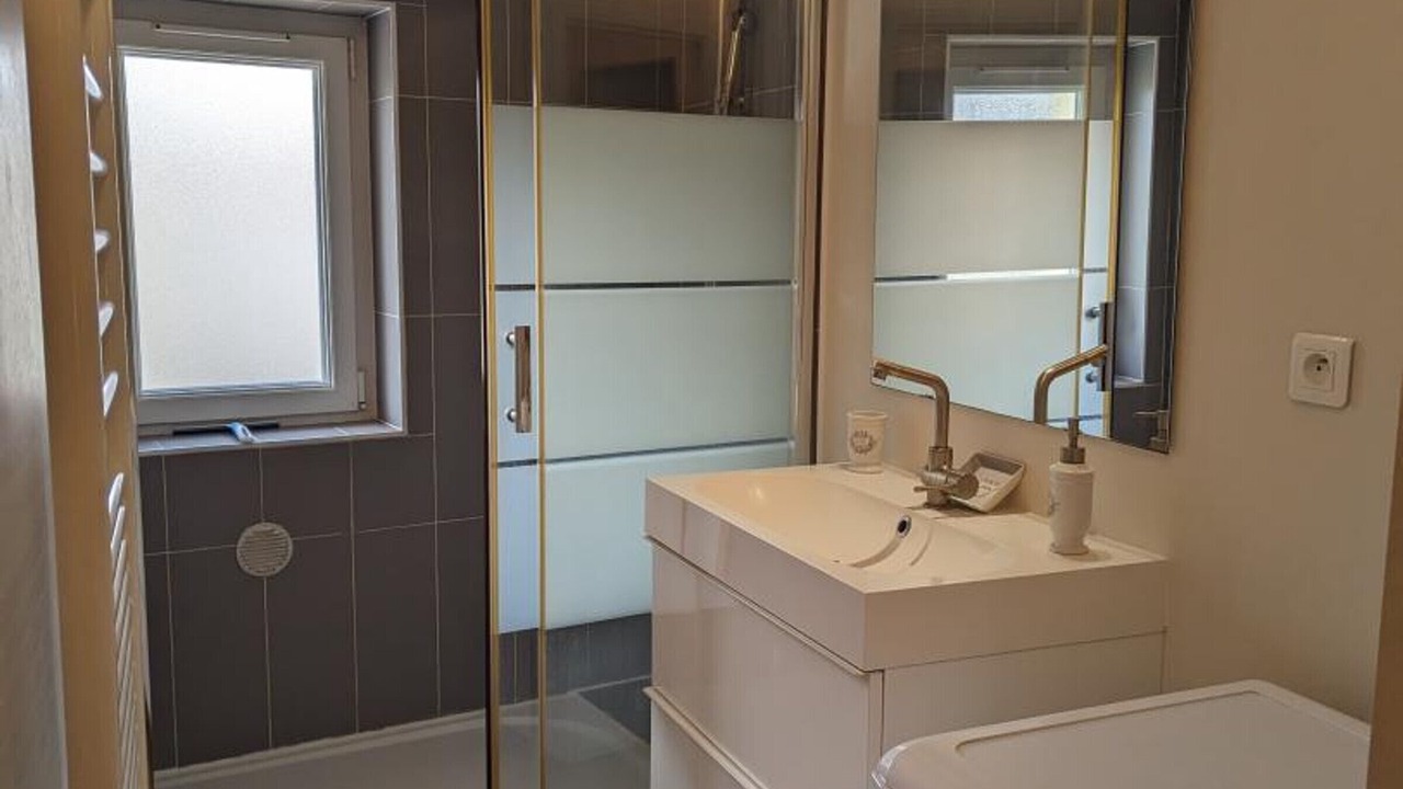 Photo of Bathroom in Coulonges